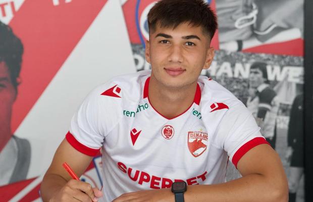 Alexandru Musi, prezentat oficial la Dinamo! Ce număr va purta fotbalistul venit de la FCSB + durata contractului