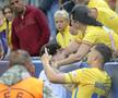 Jucătorii României U21, consolați de mame și iubite după înfrângerea cu Italia