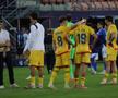 Jucătorii României U21, consolați de mame și iubite după înfrângerea cu Italia