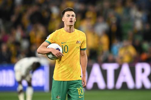 Ajdin Hrustic s-a calificat la Cupa Mondială din 2026 alături de Australia. Foto: Imago