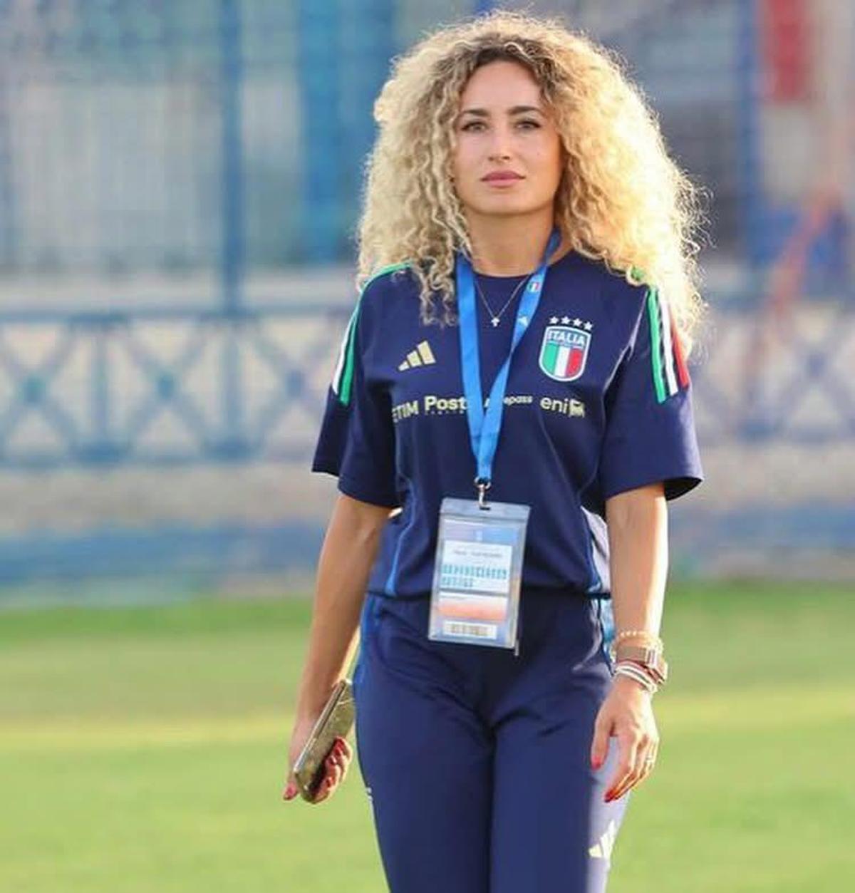 Italia a venit cu nutriționistul la meciul contra României Under 21 » Cine este Maria Luisa, apariția misterioasă din staff-ul Squadra Azzurra