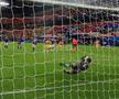 Louis Munteanu, penalty ratat în Italia U21 - România U21 // foto: Ionuț Iordache (GSP)