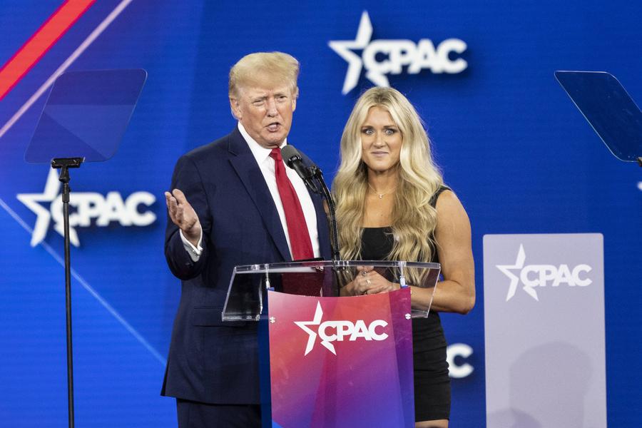 Riley Gaines și Donald Trump FOTO Imago Iamges Simone Biles și-a prezentat scuzele în scandalul privind sportivii transgender