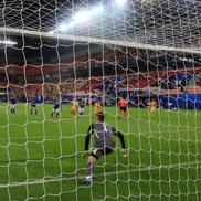 Louis Munteanu, penalty ratat în Italia U21 - România U21 // foto: Ionuț Iordache (GSP)