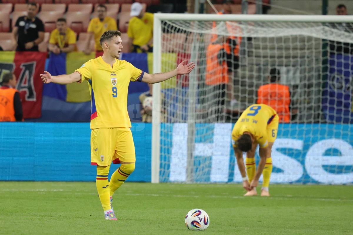 Ioan Andone îi reproșează golul încasat de „tricolorii” lui Pancu în prima repriză: „Vrei să-ți spun ceva?”