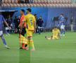Jucătorii României U21, consolați de mame și iubite după înfrângerea cu Italia