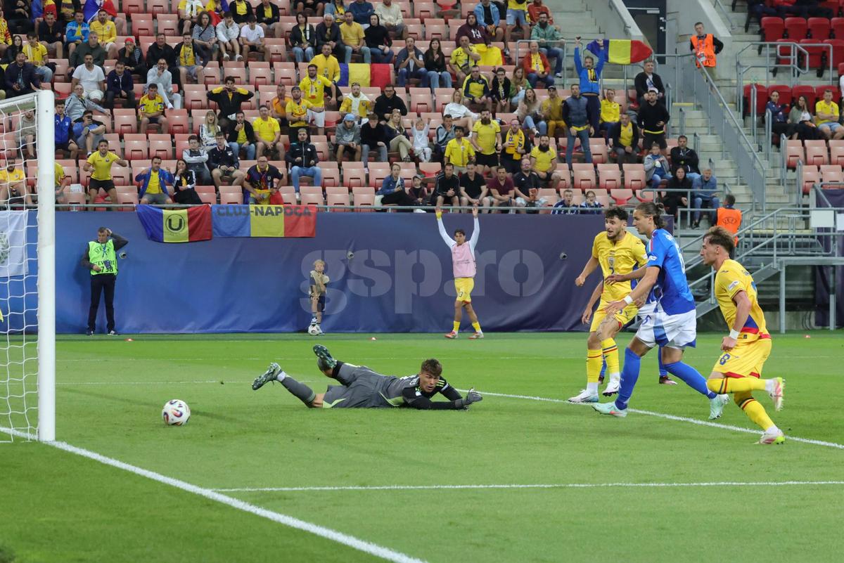Ioan Andone îi reproșează golul încasat de „tricolorii” lui Pancu în prima repriză: „Vrei să-ți spun ceva?”