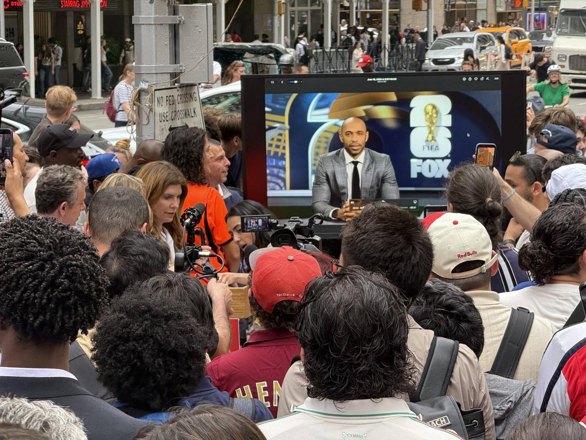 Înainte de Mondial, Thierry Henry a primit o stradă cu numele său în New York + Pe cine vede favorită la câștigarea turneului