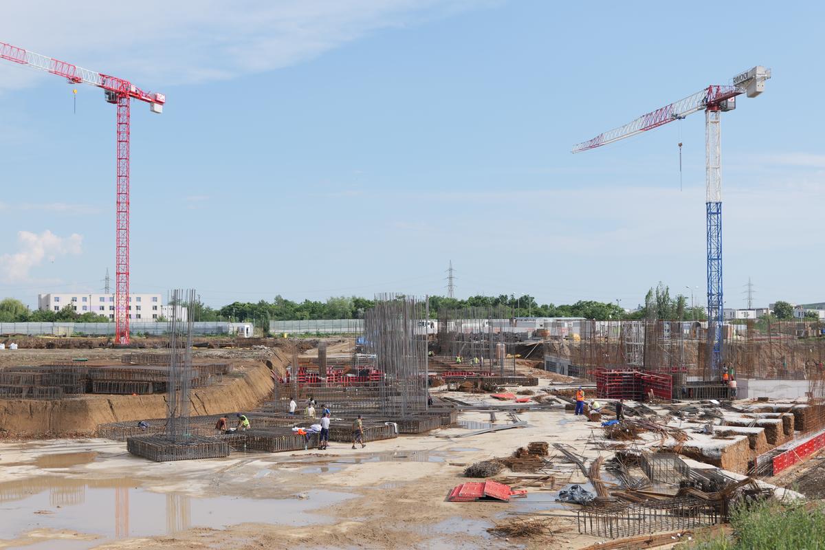 Se construiește stadionul viitorului în România » Va funcționa exclusiv cu energie regenerabilă: GSP a vizitat șantierul unde se muncește la 30 de grade!