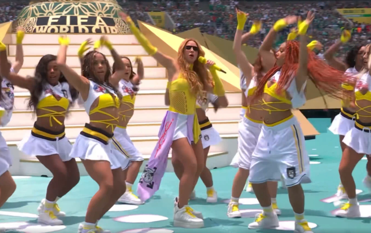 Shakira a făcut show la deschiderea Cupei Mondiale! Reacțiile presei internaționale după momentul care a ridicat stadionul în picioare