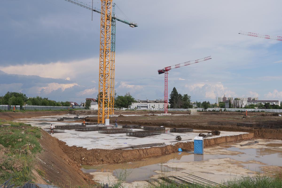 Se construiește stadionul viitorului în România » Va funcționa exclusiv cu energie regenerabilă: GSP a vizitat șantierul unde se muncește la 30 de grade!