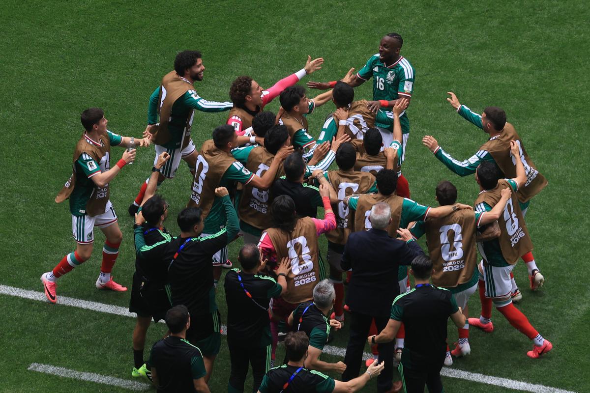 Mexic a învins Africa de Sud în deschiderea Campionatului Mondial