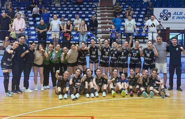 După rezultatele istorice de la Budapesta, junioarele lui CSM București au jucat la turneul final din România! Cum s-au descurcat