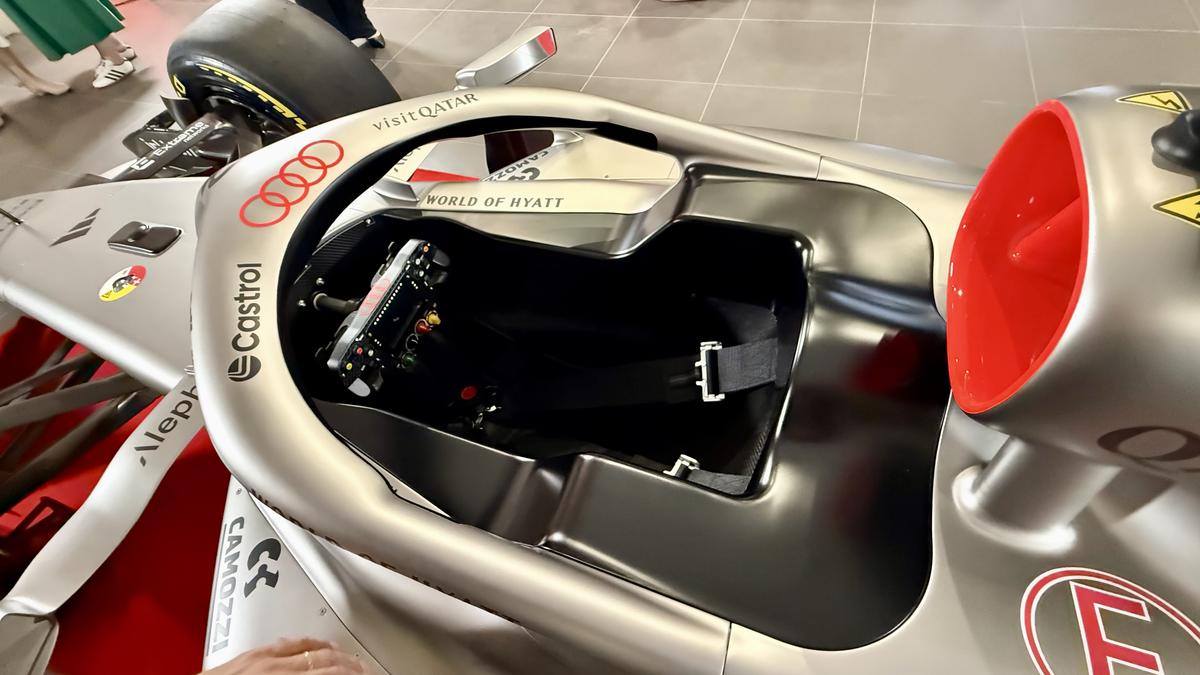 Monopostul Audi R26 de Formula 1 a fost adus la București » Unde poate fi văzută mașina constructorului german