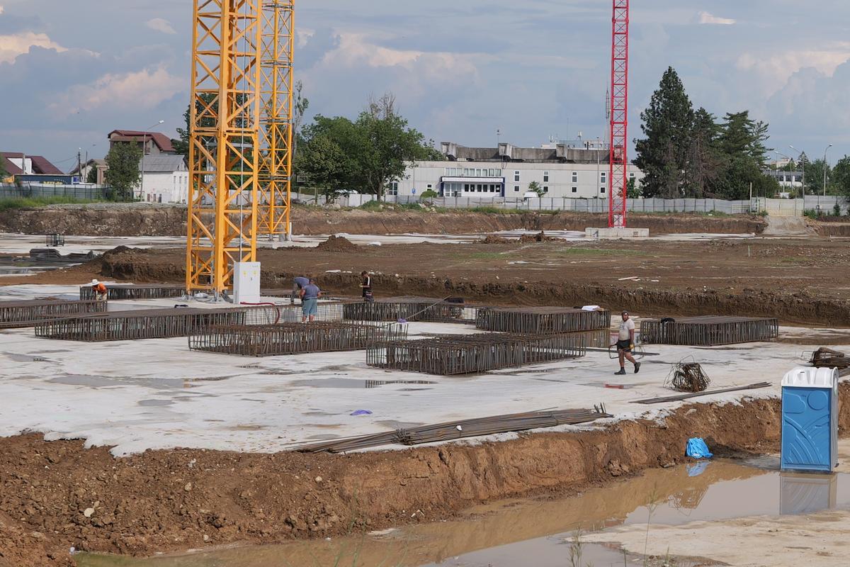Se construiește stadionul viitorului în România » Va funcționa exclusiv cu energie regenerabilă: GSP a vizitat șantierul unde se muncește la 30 de grade!