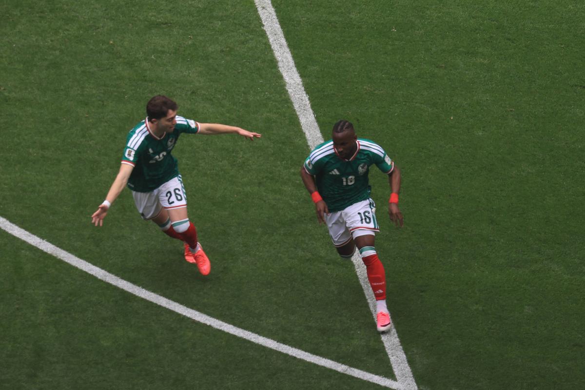 Mexic a învins Africa de Sud în deschiderea Campionatului Mondial