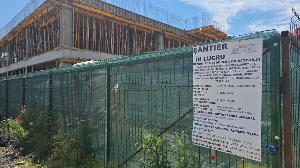 Imagini de la baza Rapidului din Ștefăneștii de Jos