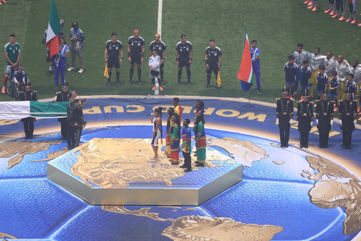 „Ceremonia 360 de grade” la Mexic - Africa de Sud