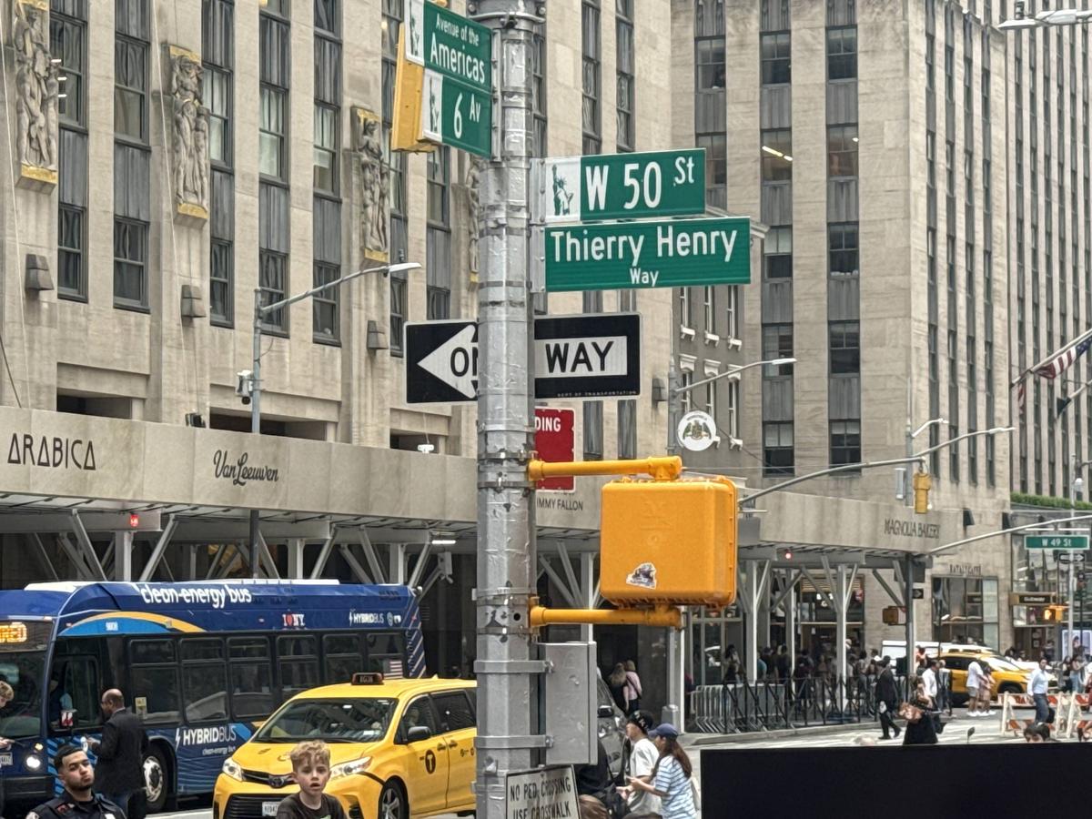Înainte de Mondial, Thierry Henry a primit o stradă cu numele său în New York + Pe cine vede favorită la câștigarea turneului
