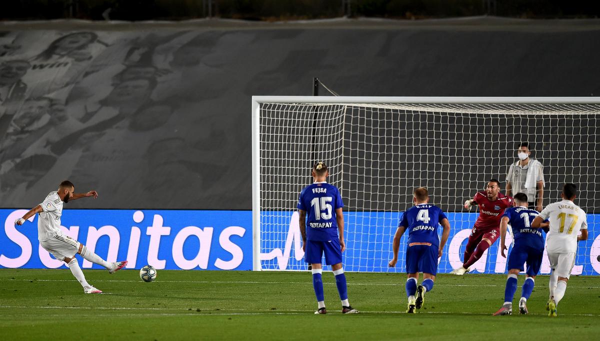 REAL MADRID - ALAVES 2-0. Încă o victorie mare pentru Real Madrid și echipa lui Zidane e la 3 pași de titlu în La Liga! Cum arată clasamentul