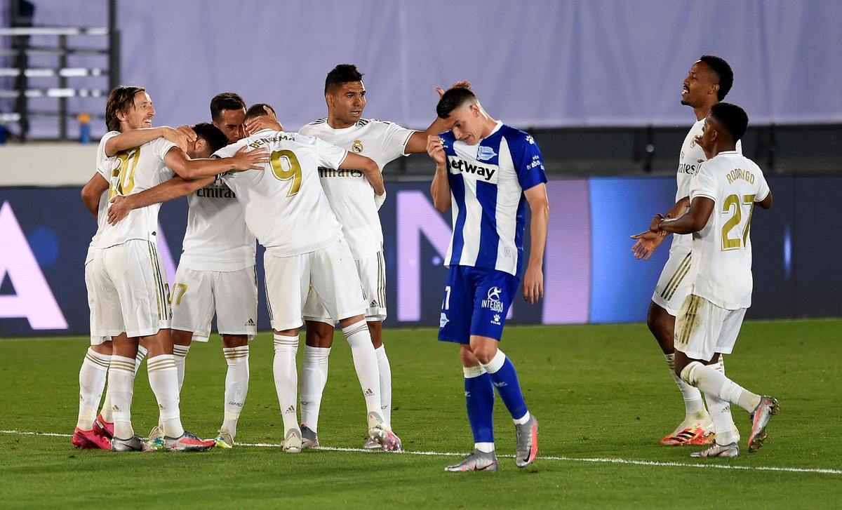 REAL MADRID - ALAVES 2-0 // Karim Benzema, arma letală » Borna incredibilă atinsă în era Zidane