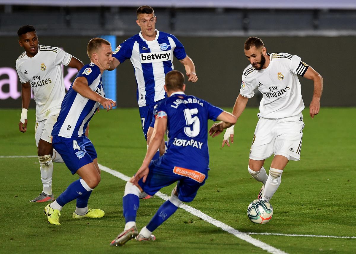 REAL MADRID - ALAVES 2-0 // Karim Benzema, arma letală » Borna incredibilă atinsă în era Zidane