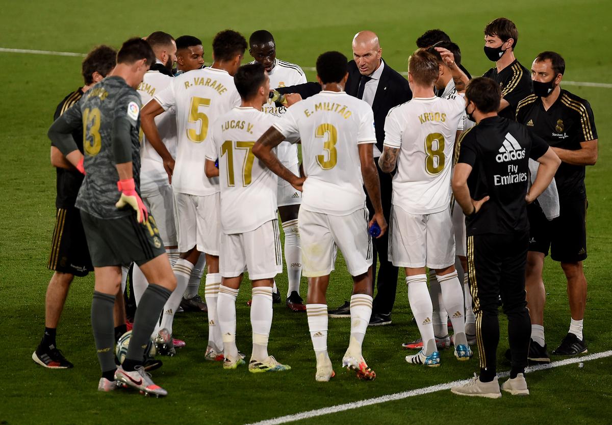 REAL MADRID - ALAVES 2-0 // Karim Benzema, arma letală » Borna incredibilă atinsă în era Zidane