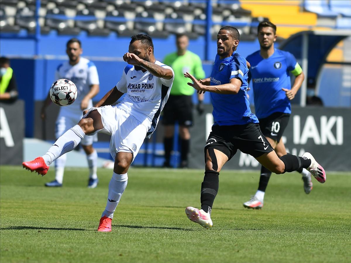 VIITORUL - CLINCENI 5-0. Ilie Poenaru și-a distrus jucătorii: „Bă, jucați! Nu accept așa ceva! Suntem retrogradați”