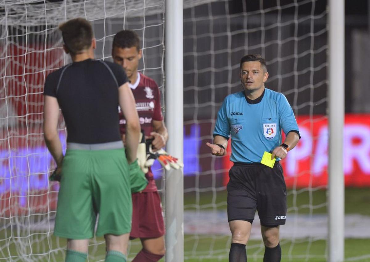 Verdictul dur al unei legende pentru Rapid și Petrolul: „Nu au nicio șansă să promoveze!”