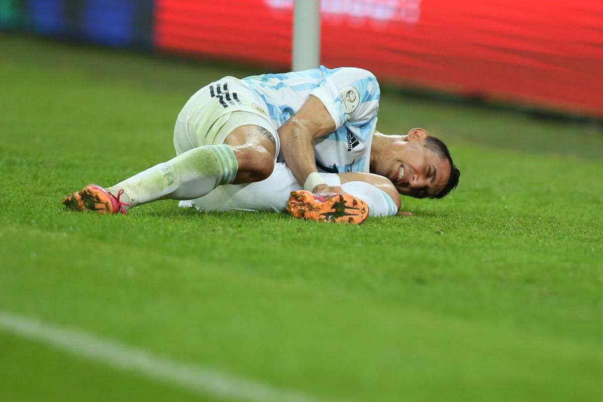 „Am vrut să-l ajutăm pe Messi să câștige trofeul. Acum merg să-mi îmbrățișez fetița” » Povestea emoționantă a lui Emiliano Martinez, eroul Argentinei din semifinale