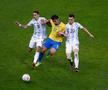„Am vrut să-l ajutăm pe Messi să câștige trofeul. Acum merg să-mi îmbrățișez fetița” » Povestea emoționantă a lui Emiliano Martinez, eroul Argentinei din semifinale