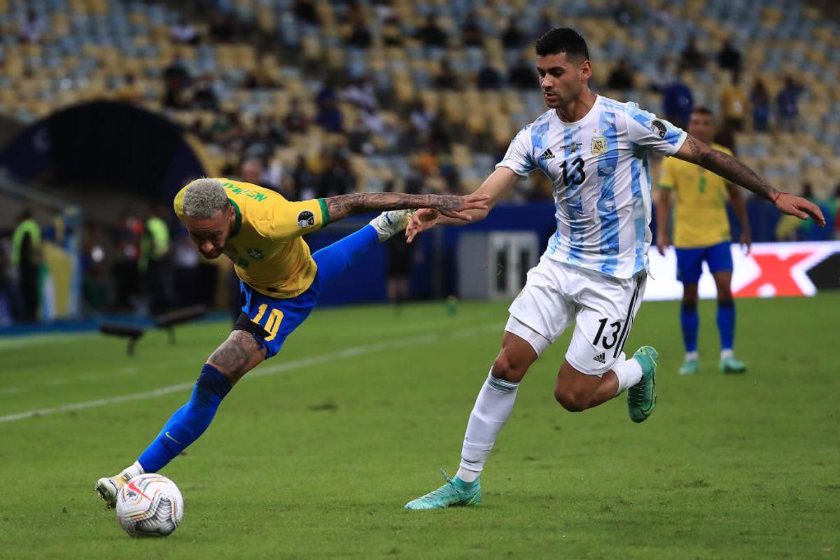 „Am vrut să-l ajutăm pe Messi să câștige trofeul. Acum merg să-mi îmbrățișez fetița” » Povestea emoționantă a lui Emiliano Martinez, eroul Argentinei din semifinale