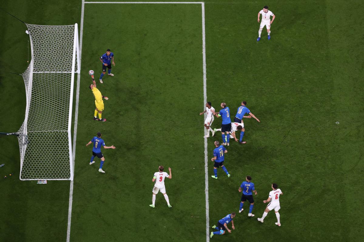 Propunere excepțională » Supercupă Argentina - Italia, în memoria legendarului Diego Maradona