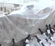Adrian Mutu, prezent la cea mai stranie petrecere din Mamaia: pe șantier, în cort, cu băutura în roabă și excavator