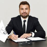 Adrian Mutu, prezentat la Neftchi // sursă foto: Instagram @ pfcneftchi