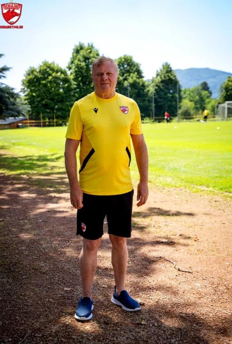 Mircea Miu / FOTO: Facebook @Dinamo Pleacă la rivala din Liga 1 chiar înaintea startului de sezon » Șefii lui Dinamo confirmă: „Ne-a anunțat, nu ținem pe nimeni cu forța”