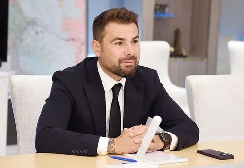 Adrian Mutu, prezentat la Neftchi // sursă foto: Instagram @ pfcneftchi