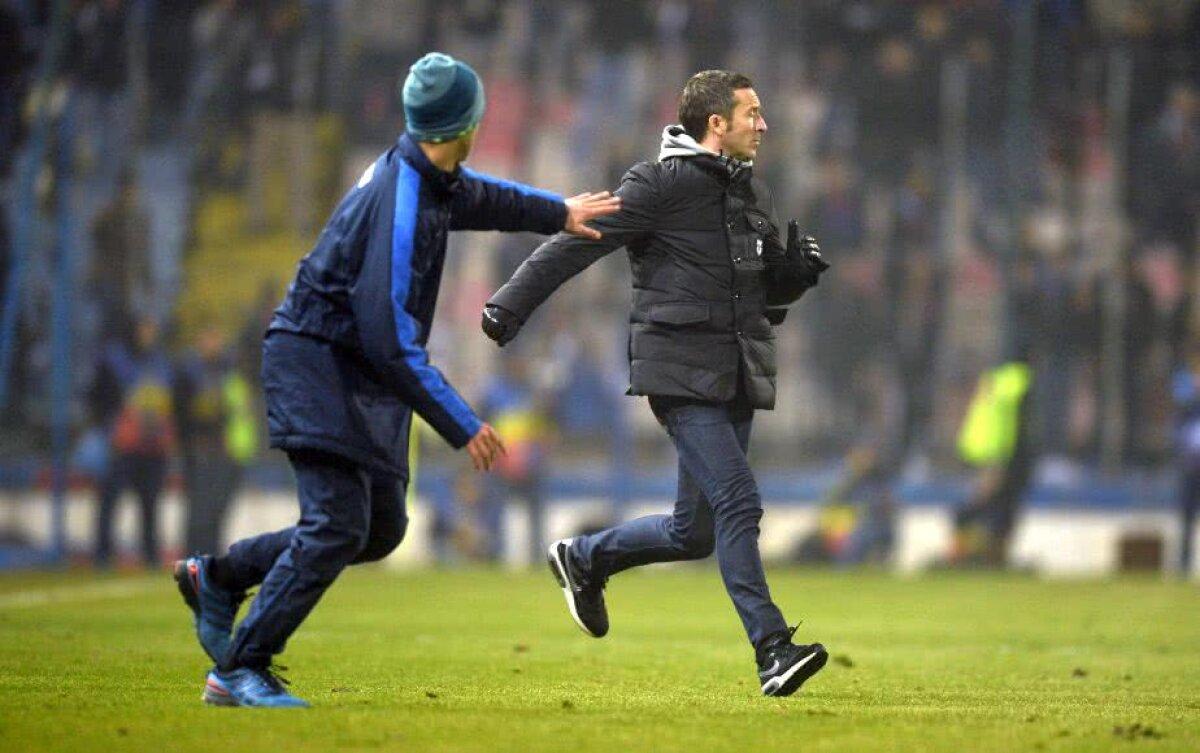 Imagini senzaționale de la ultimul FCSB - Dinamo jucat în Ghencea » Scenografii de senzație și ipostaze unice cu Halep, Mihai Stoica și arbitrul Alexandru Tudor