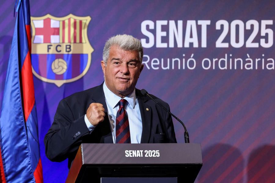 Joan Laporta, președintele Barcelonei / Foto: Imago Ironic cu Real Madrid: „Suferă de Barcelonită” » Joan Laporta jură că „arbitrii, în general, nu ne favorizează”