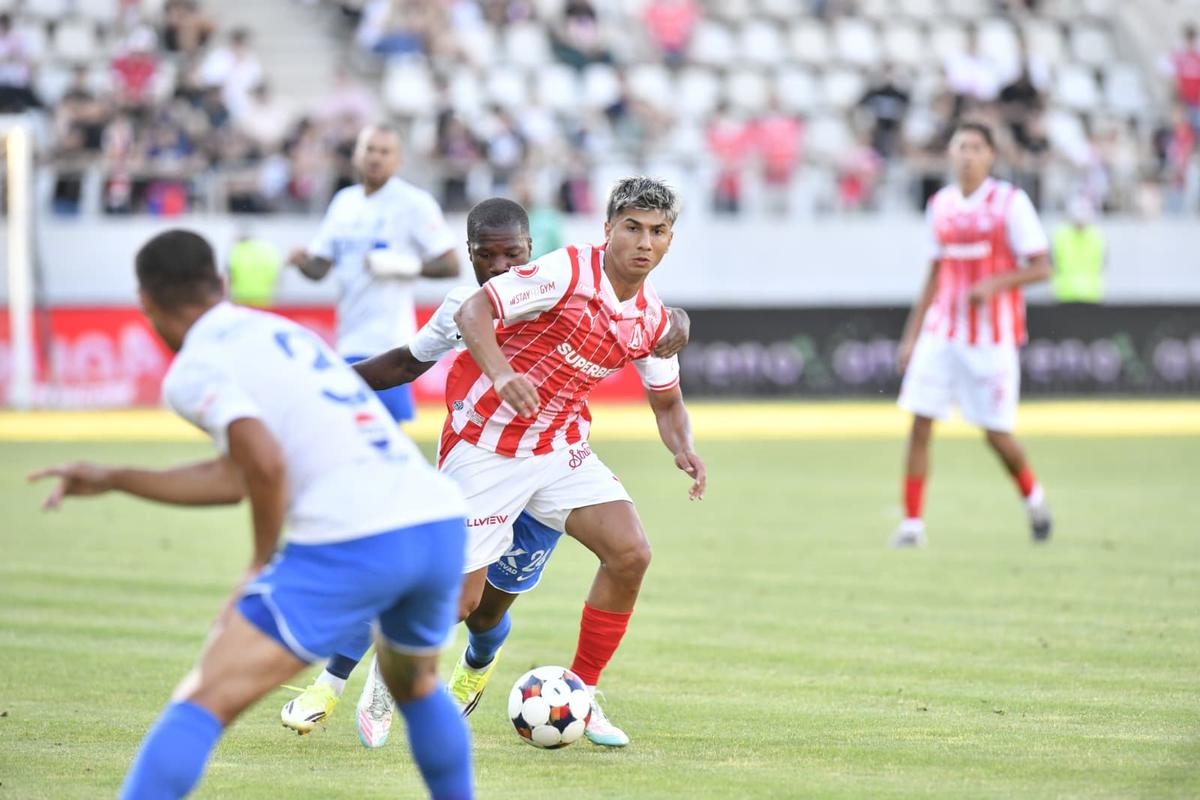 Dinamo - Farul, amical pe „Arcul de Triumf”