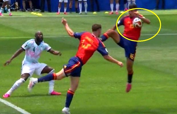 Selecționerul Belgiei acuză arbitrajul lui Michael Oliver: „Am avut penalty în minutul 60”