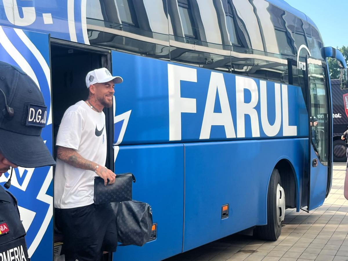 Dinamo - Farul, imagini înaintea amicalului de pe „Arcul de Triumf”