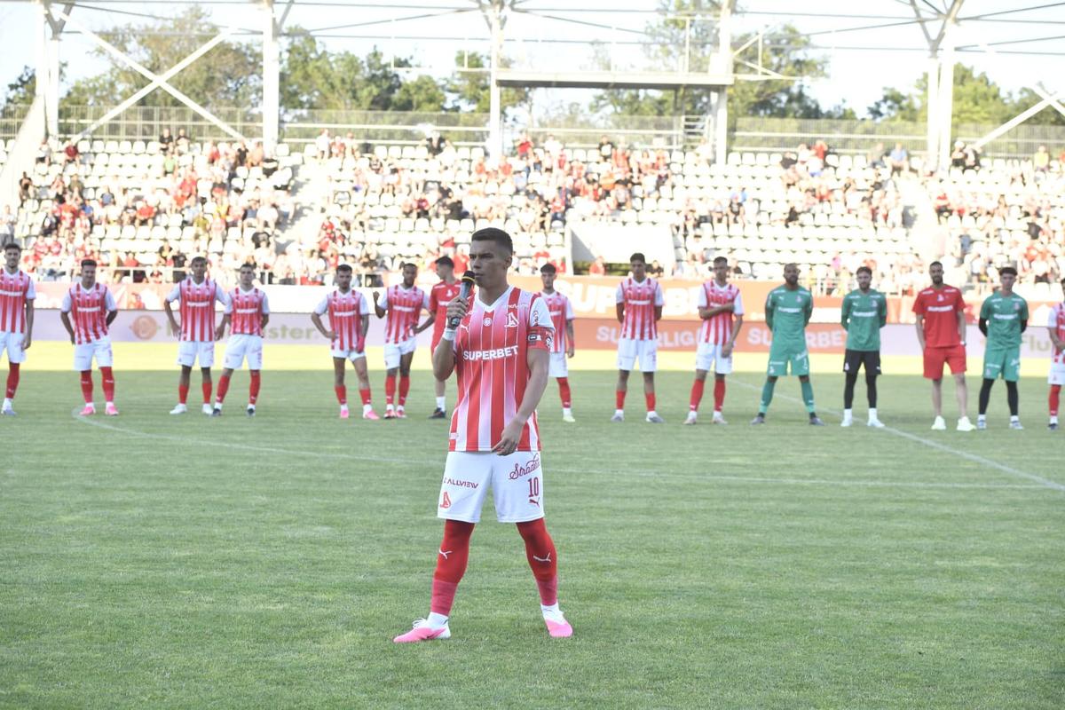 „M-a surprins!” » Căpitanul Cîrjan îi bate obrazul lui Gnahore: „Știam că nu vrea să joace la altă echipă în afară de Dinamo”