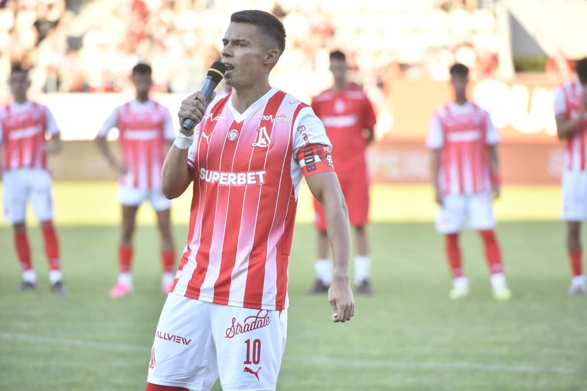 Dinamo - Farul, amical pe „Arcul de Triumf”