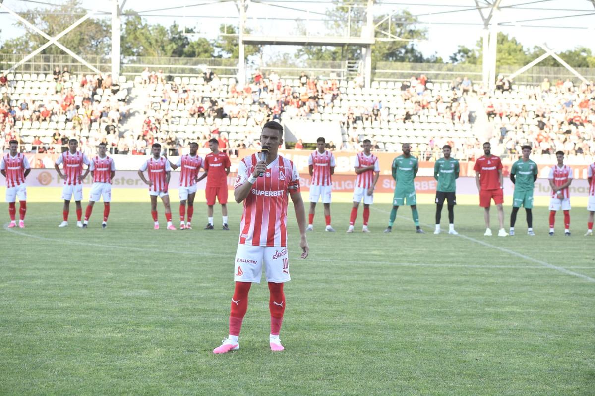 Dinamo - Farul, amical pe „Arcul de Triumf”