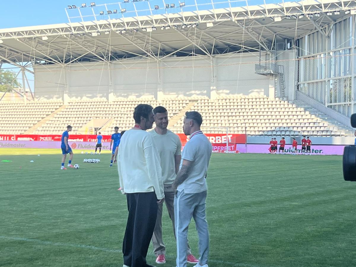 Dinamo - Farul, imagini înaintea amicalului de pe „Arcul de Triumf”