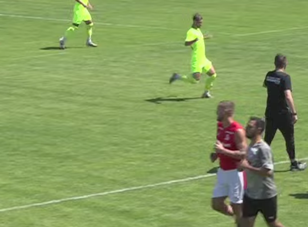 Ce făcea George Pușcaș în timpul amicalului lui Dinamo cu Ștefăneștii de Jos: „Nu mai durează mult”