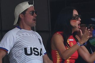 Brad Pitt, prezent la Spania - Belgia cu iubita mai tânără cu 29 de ani