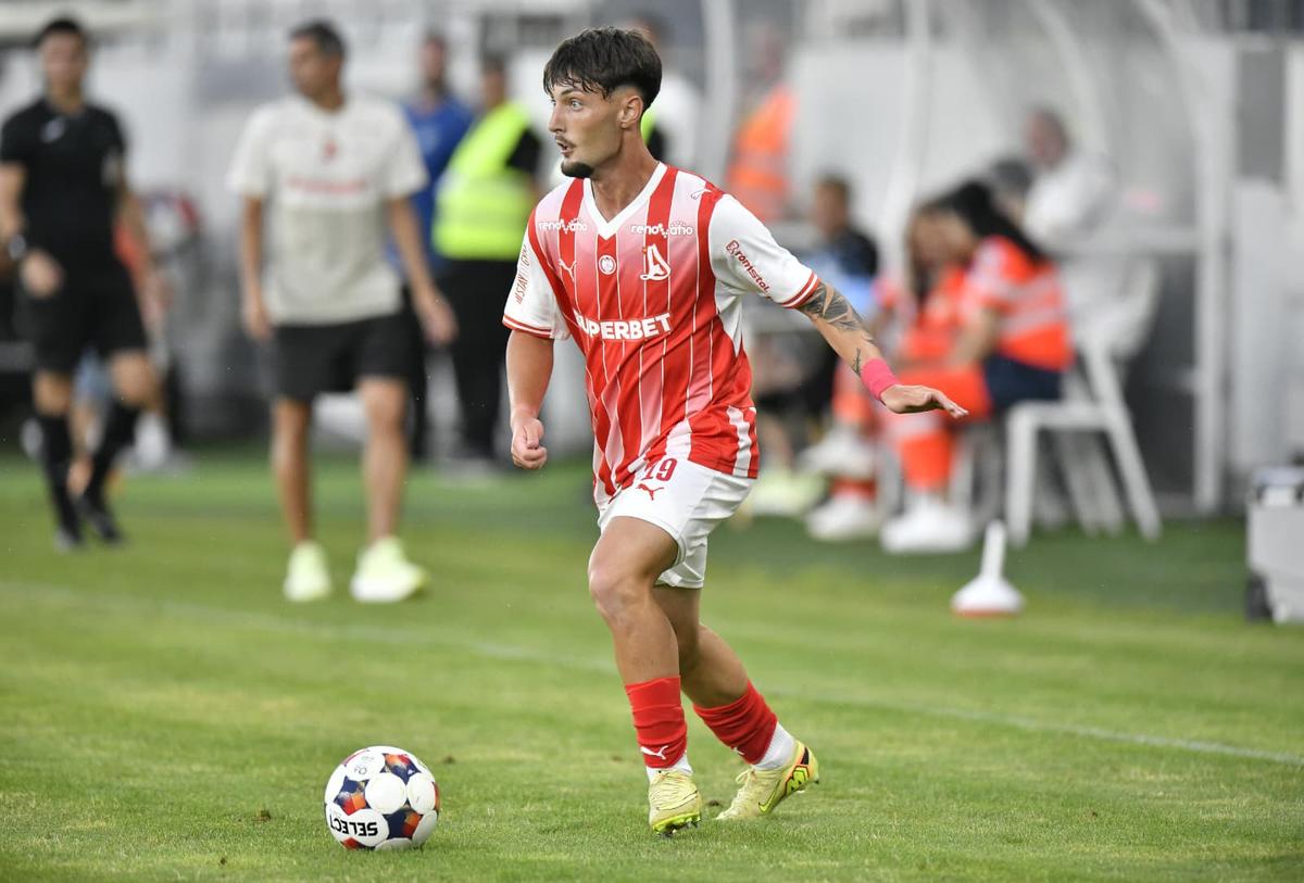 Dinamo - Farul, amical pe „Arcul de Triumf”