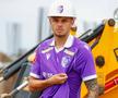 FC Argeș și-a prezentat echipamentul #2 și #3 pentru noul sezon pe șantierul stadionului „Nicolae Dobrin” / Sursă foto: Facebook@ FC Argeș